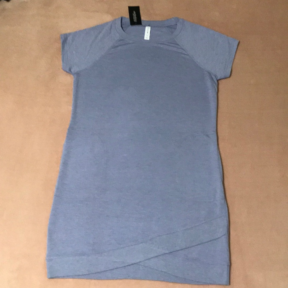 NWT ideology Life on the Go short sleeve tunic or dress with pockets! Size XS.
